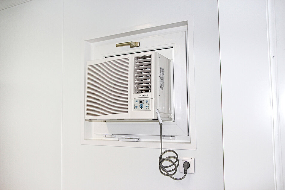Gerken bietet ein Vielzahl von Bürocontainern auch optional mit Klimaanlage zur Miete an